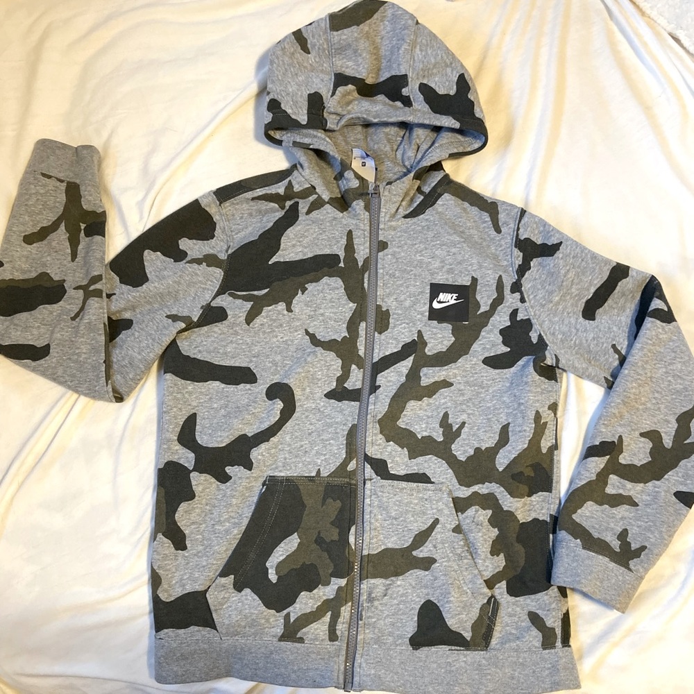 Nike zip up